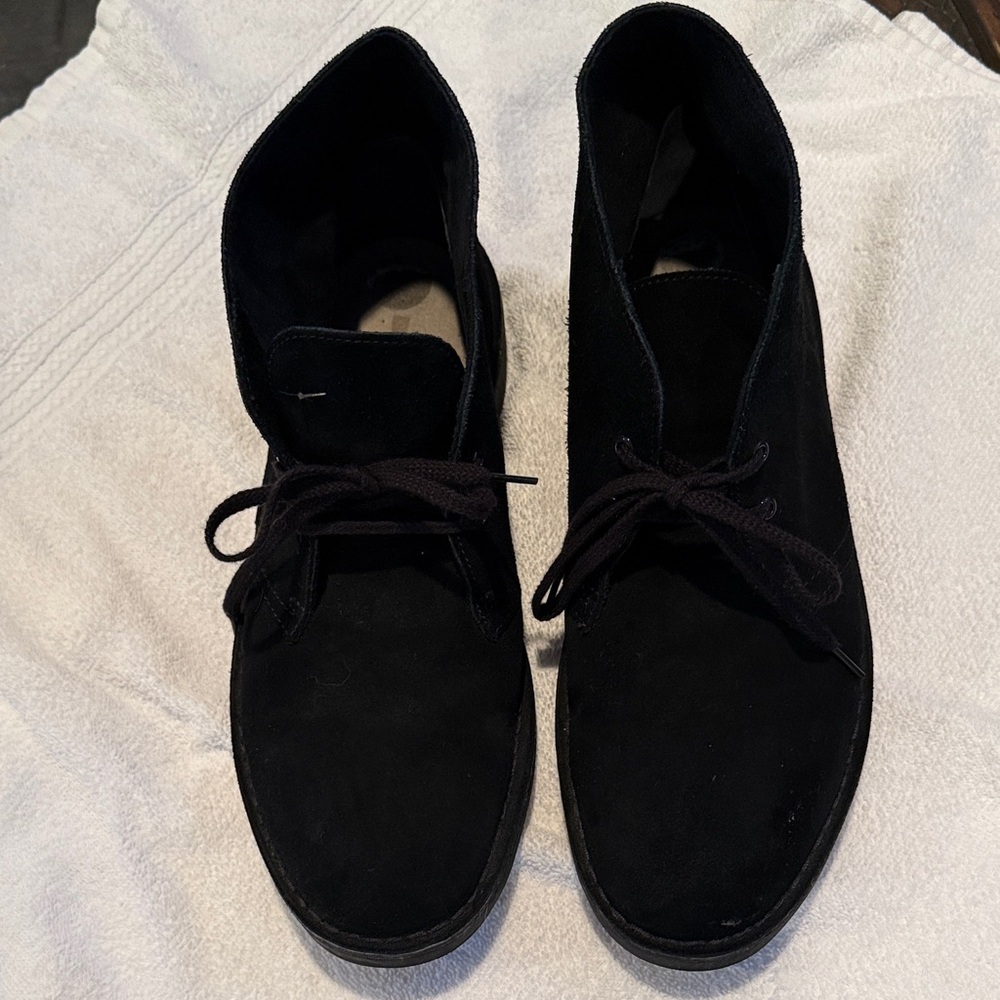 Clarks Black Suede Chukka Boots